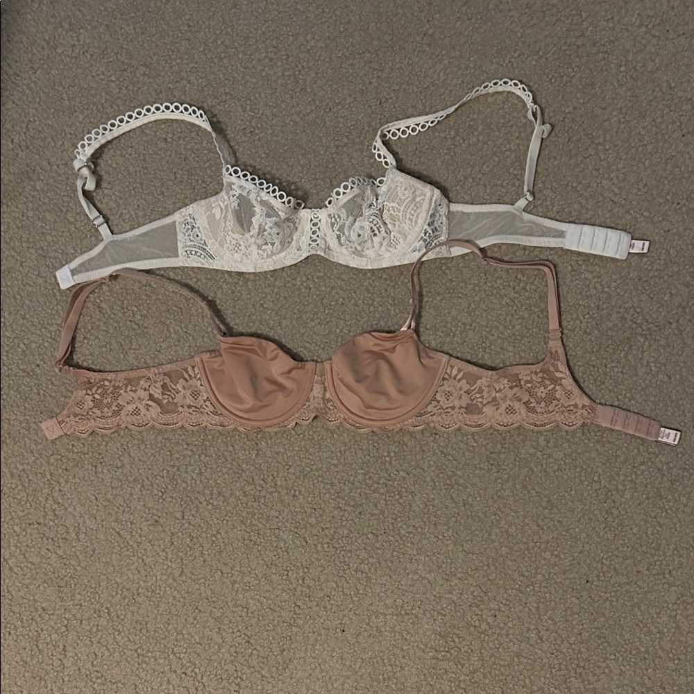 Victoria's Secret Lace Underwire Bra Set - Cream & Mauve